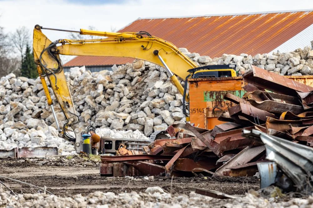 How to Handle Junk Removal and Demolition Efficiently
